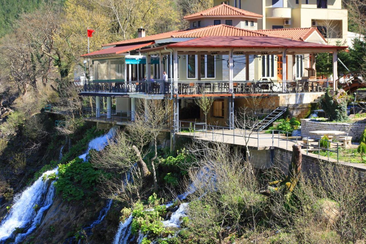 Hotel Gryka E Kelcyres Exteriör bild