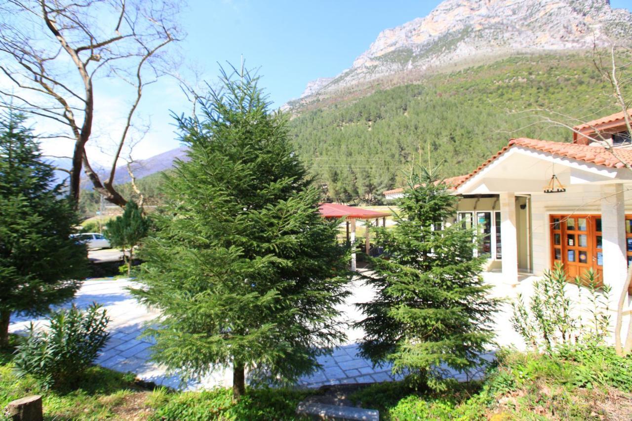 Hotel Gryka E Kelcyres Exteriör bild